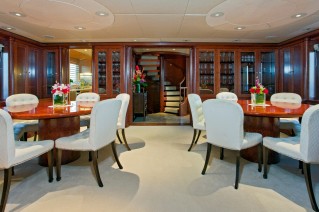 Motor yacht OHANA -  Dining Area